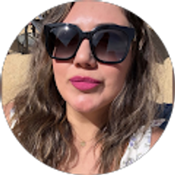 Profile photo of Oly Castillo