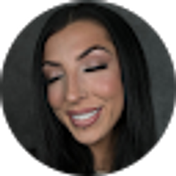 Profile photo of Dazees Makeup