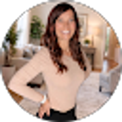 Profile photo of Julie Markowski