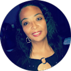 Profile photo of Carolyn Wallace