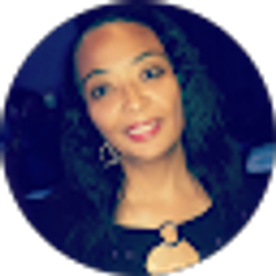Profile photo of Carolyn Wallace