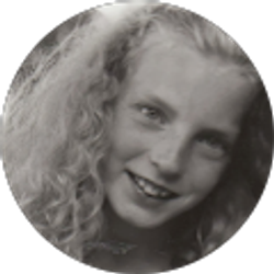 Profile photo of Sarah Kong