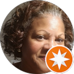 Profile photo of Michelle Hemphill