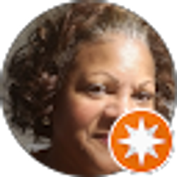 Profile photo of Michelle Hemphill