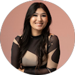 Profile photo of Samantha Lara