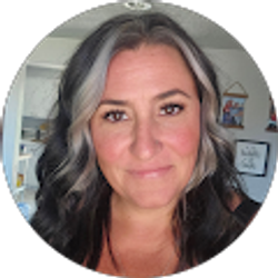 Profile photo of Michelle Thomas