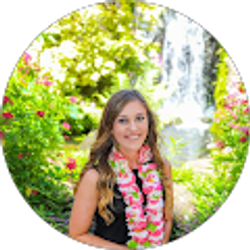 Profile photo of Nikki Tate