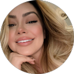 Profile photo of Mari Bustillos