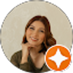 Profile photo of Ana Vee