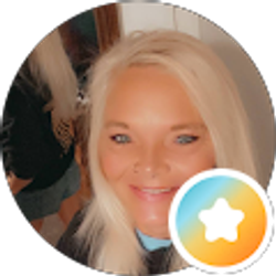 Profile photo of Anjie Fox
