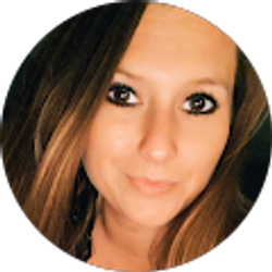 Profile photo of Courtney Maxon