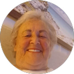 Profile photo of Helen Murphy