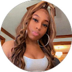 Profile photo of iiKeepEm GlossyBaybeee