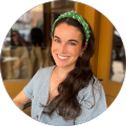 Profile photo of Lauren Fleege