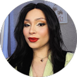 Profile photo of Yanii