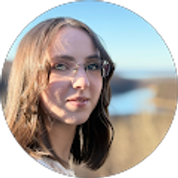 Profile photo of Willow Daniels
