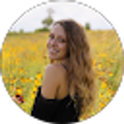 Profile photo of rhianna teubert