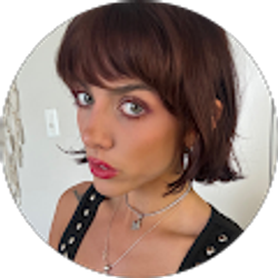 Profile photo of Samantha Watkins