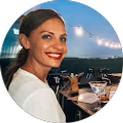 Profile photo of Jaclyn Rey