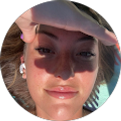 Profile photo of Lauryn Scalice