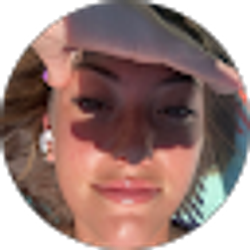 Profile photo of Lauryn Scalice