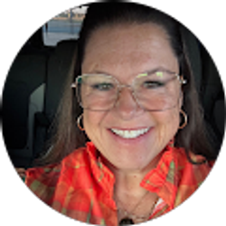 Profile photo of Jennifer Hada