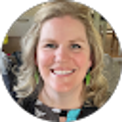 Profile photo of Lesley Lloyd