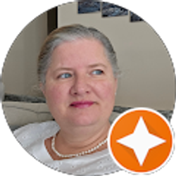 Profile photo of Laura