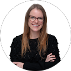 Profile photo of Julia Peebles