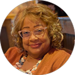 Profile photo of Denise Steen