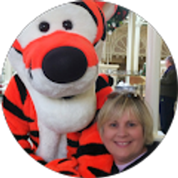 Profile photo of Lisa Turnmyre