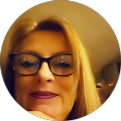 Profile photo of Ellen Stanford