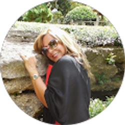 Profile photo of Laura Casarez