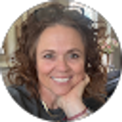 Profile photo of Lindy Wilson
