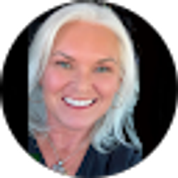 Profile photo of Erin Flynn