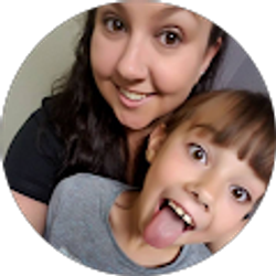 Profile photo of Lizzy Karzin