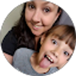 Profile photo of Lizzy Karzin