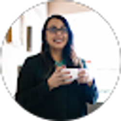 Profile photo of Deanna Hinsz
