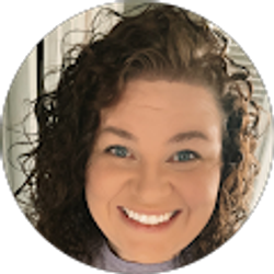 Profile photo of Lauren Foerster