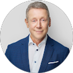 Profile photo of Raymond Hunter