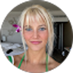 Profile photo of Nicole Weber