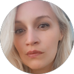 Profile photo of Lauren Wood