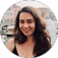 Profile photo of Leah Tang Roe