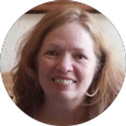 Profile photo of April Davis