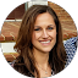 Profile photo of Carrie Donald