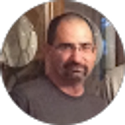 Profile photo of chris paretti