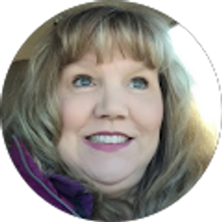 Profile photo of Leslie B