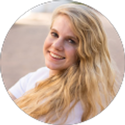 Profile photo of Kathryn L'H.