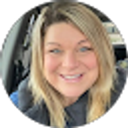 Profile photo of Michelle Dusenberry