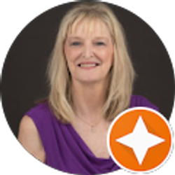 Profile photo of Jackie Schmitz
